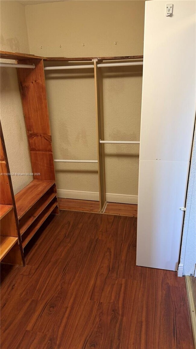 Building Photo - 721 NW 135th Way