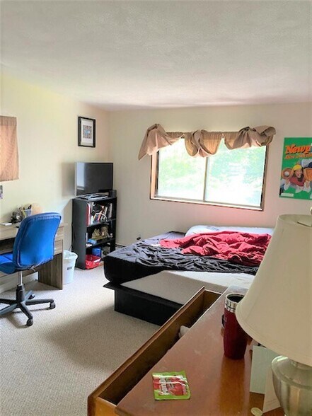 Building Photo - 61 6th St