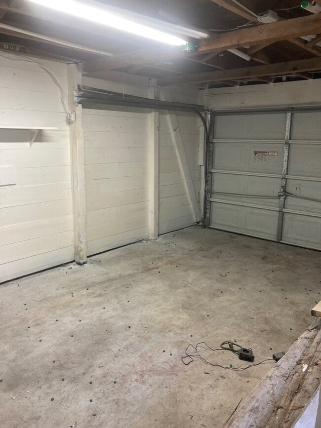 Building Photo - 4908 Ave Q 1/2