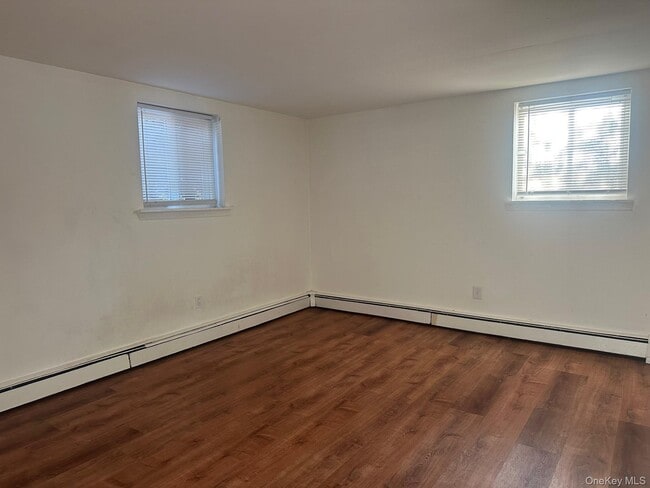 Building Photo - 300 Ketchamtown Rd