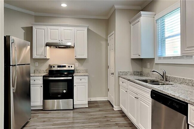 Building Photo - 159 Teramont Ct