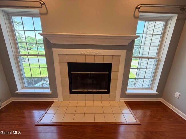 Building Photo - 413 Diamond Rock Cir