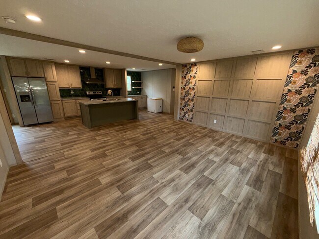 Building Photo - 1101 Old Dixie Hwy N