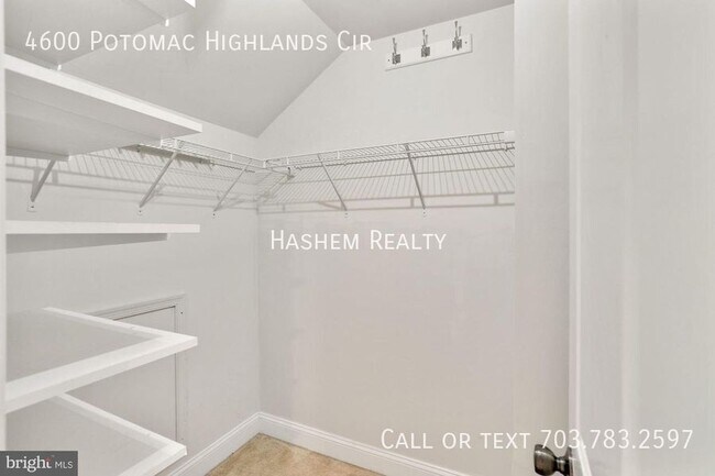 Building Photo - 4600 Potomac Highlands Cir