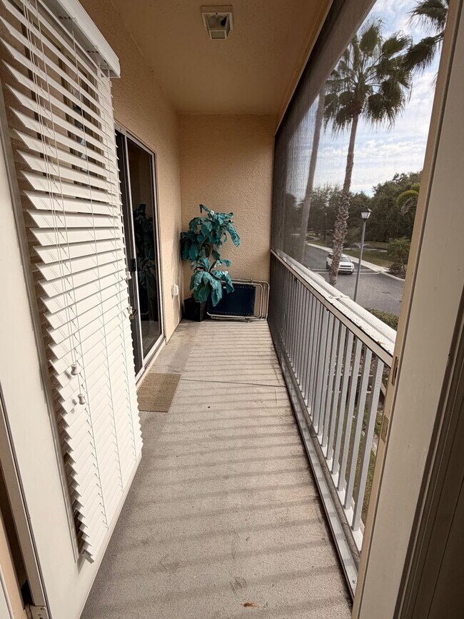 Building Photo - 3980 Mediterranea Cir