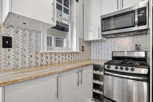 Building Photo - 2840 Peachtree Rd
