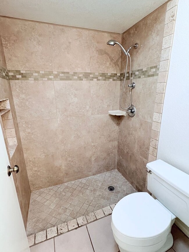 Building Photo - Cozy 3 bed/2 bath home in North East Tucson