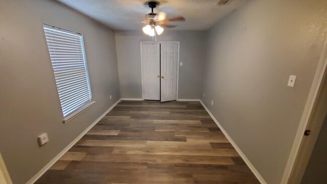 Building Photo - 2525 110th St