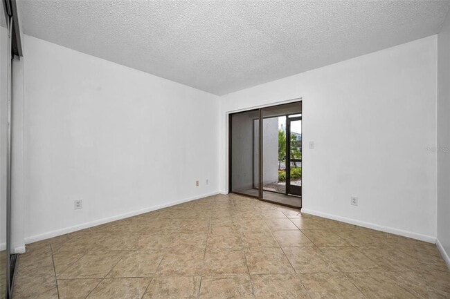 Building Photo - 10626 Longwood Dr