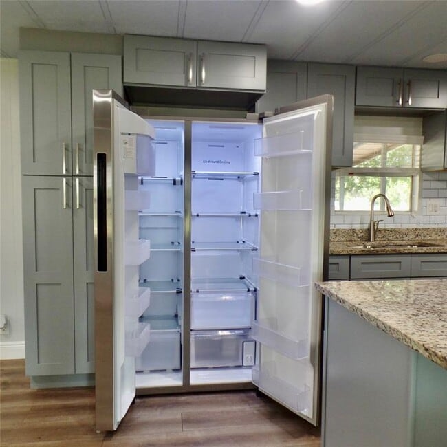 Building Photo - 4637 Fox Ridge Blvd