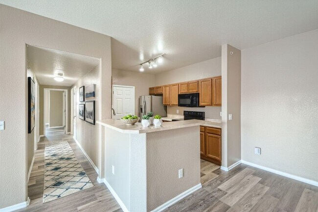 Building Photo - Spacious 3 Bed Condo in Gated Savannah Condos | Pool, Spa & Covered Balcony