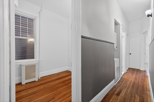 Building Photo - 42 Duer Pl