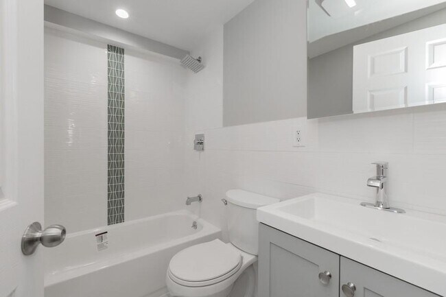 Building Photo - 505 Palisade Ave