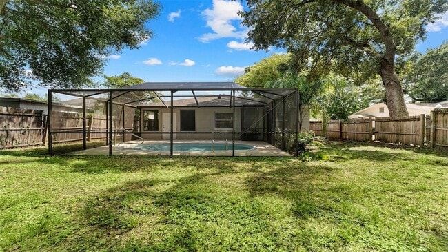 Building Photo - 309 W South Ave