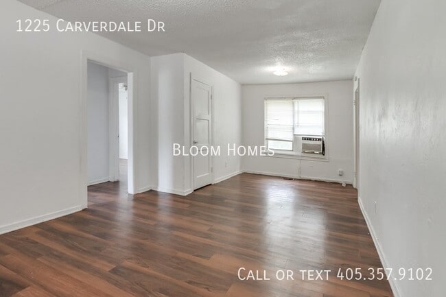 Building Photo - 1225 Carverdale Dr