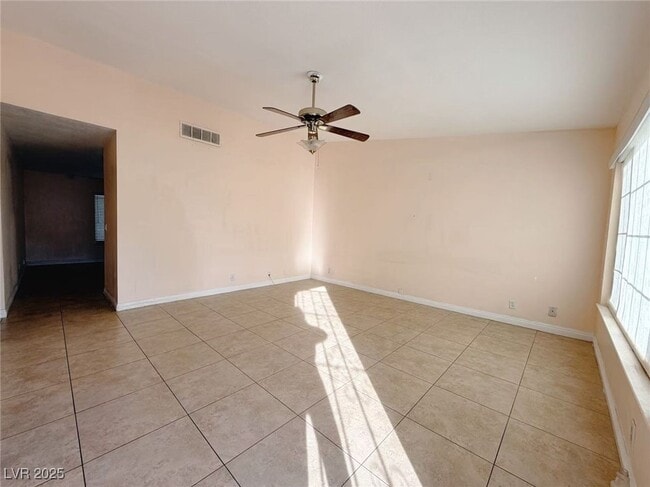 Building Photo - 6388 Mockingbird Ln