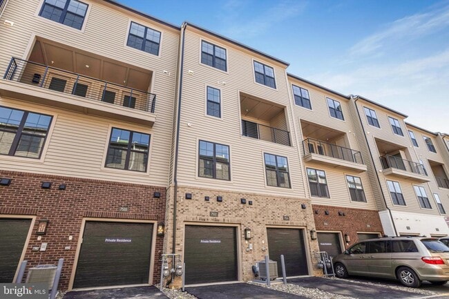 Building Photo - 7512 Sawyer Farm Wy