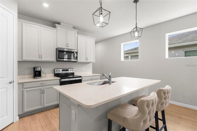 Building Photo - 12450 Somatic Ct
