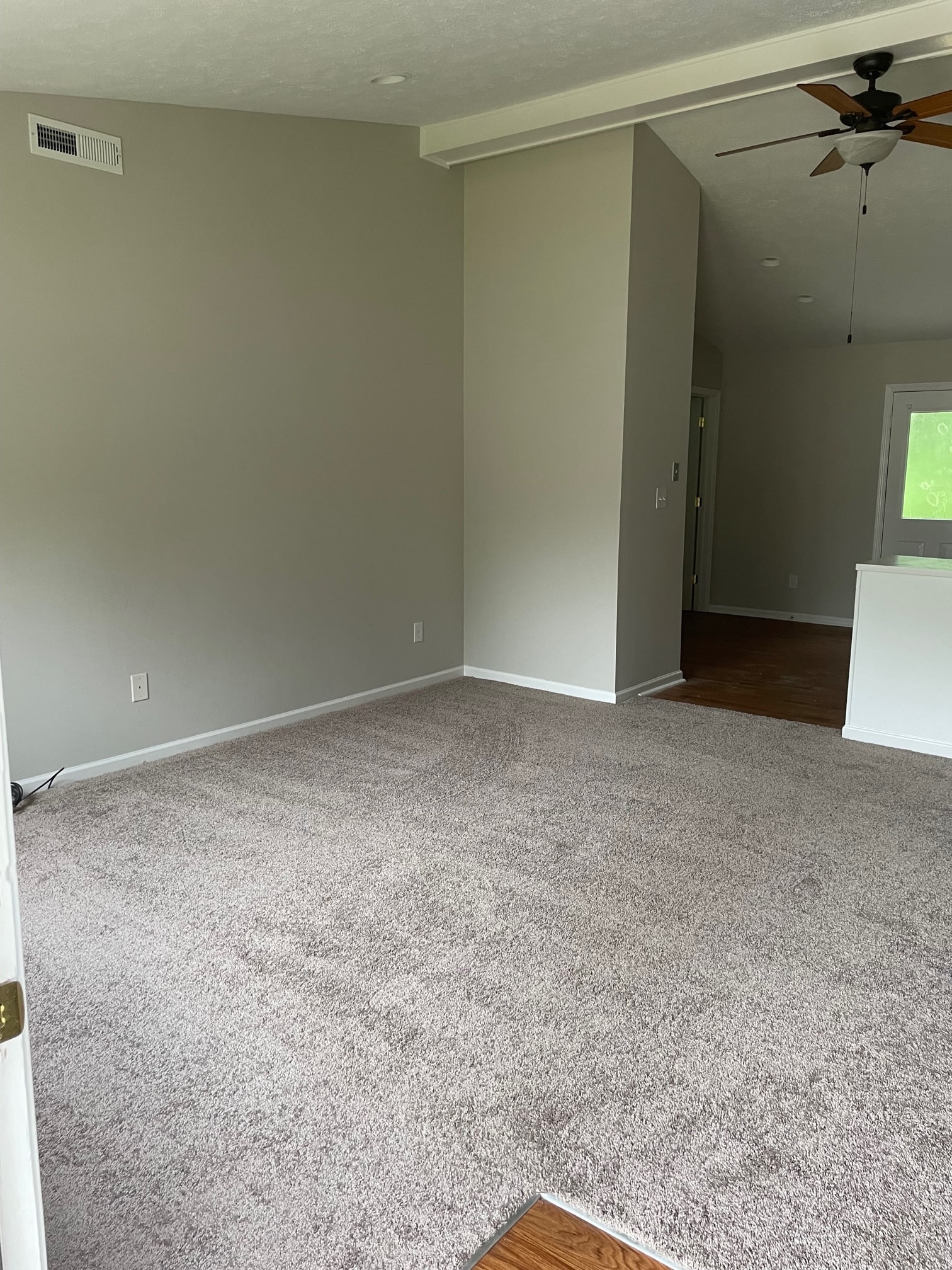 Building Photo - 10770 N Park Ave