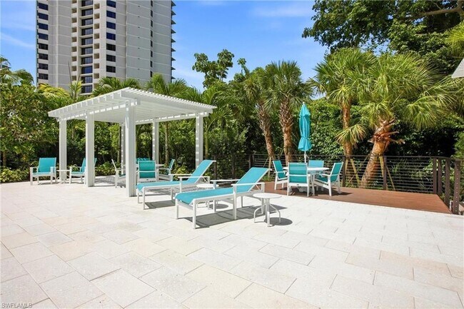 Building Photo - 5550 Heron Point Dr