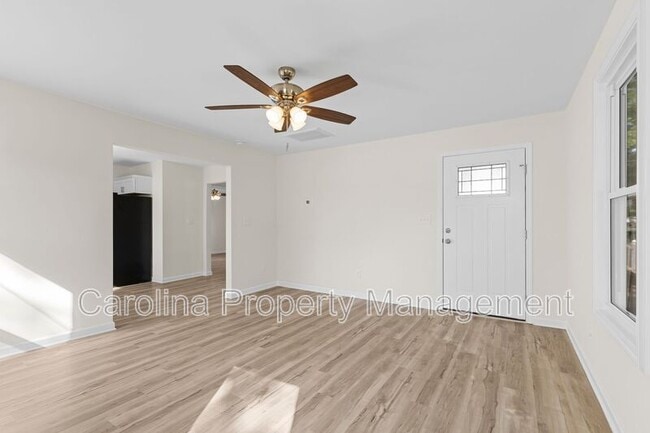 Building Photo - 660 Chestnut St