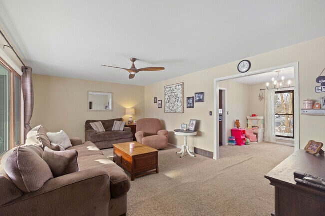 Building Photo - 155 Lee Ann Ln