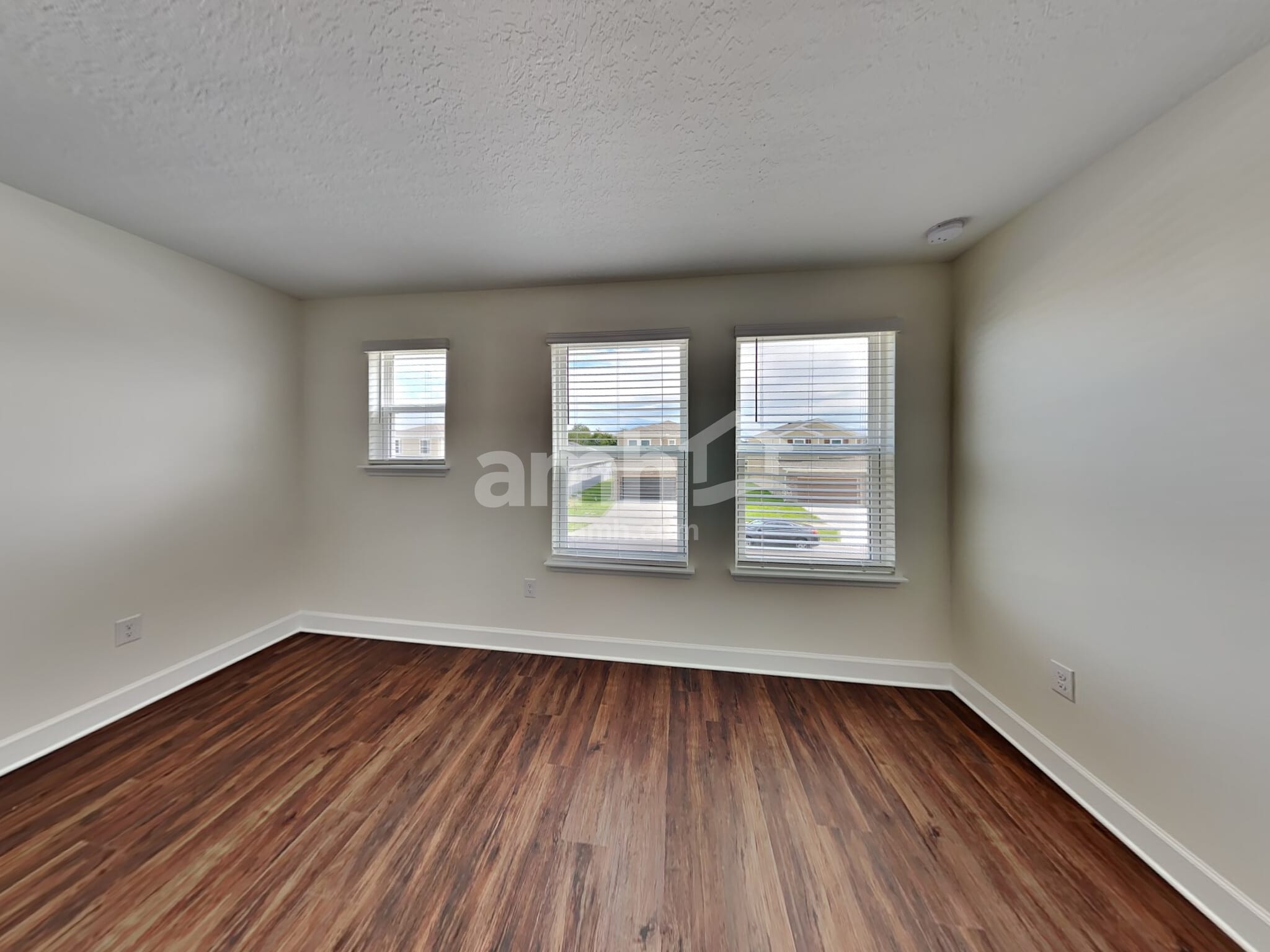 Building Photo - 1133 Walden Pond Dr