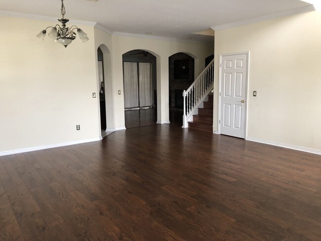 Building Photo - 10522 Angler Ct