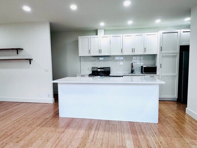 Building Photo - 1401 N 36th St