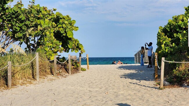 Building Photo - 7629 Dickens Ave