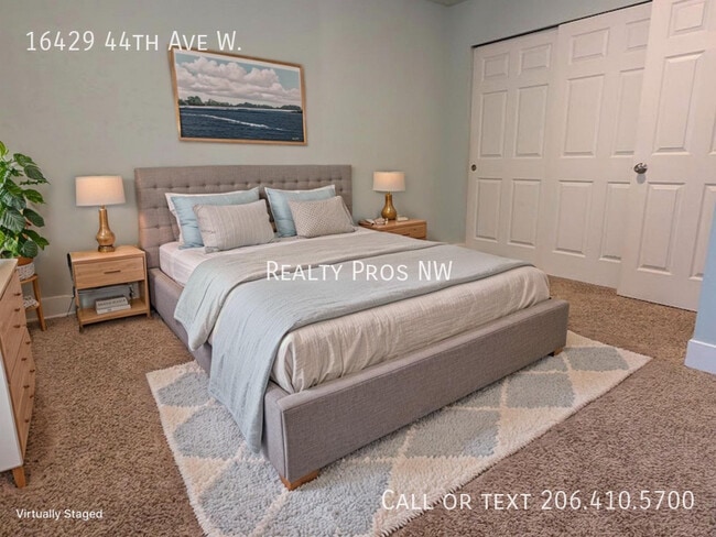 Building Photo - 16429 44th Ave W