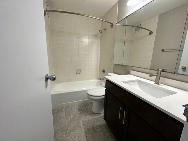 Building Photo - 155 N Harbor Dr