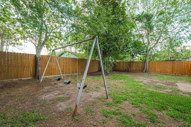 Building Photo - 15238 Ensenada Dr