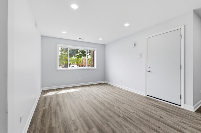 Building Photo - 224 E Rimini Ct