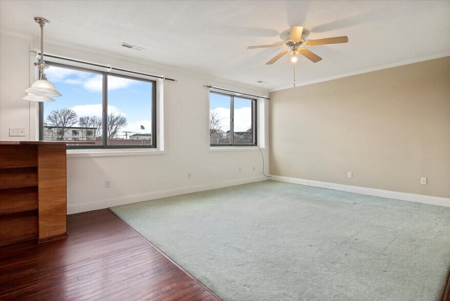 Building Photo - 150 Rumford Ave