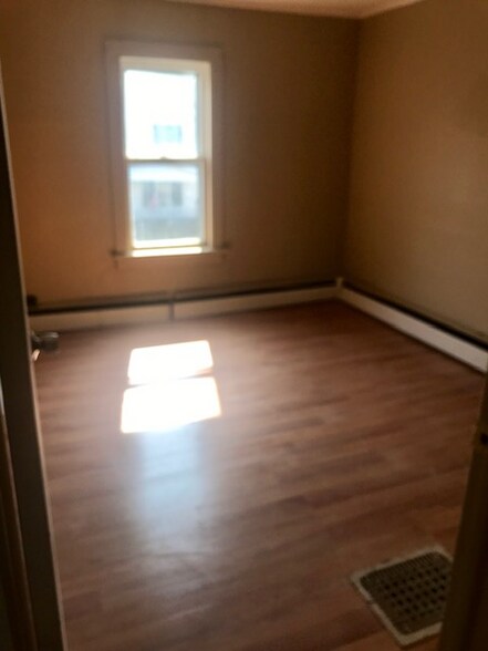 Building Photo - 220 Wagner St