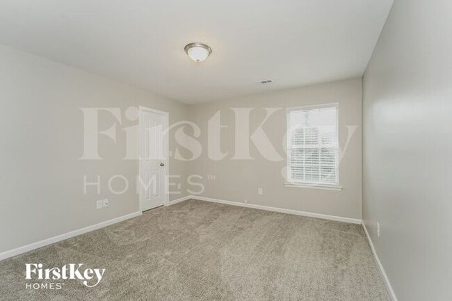 Building Photo - 6611 Eastfield Park Dr