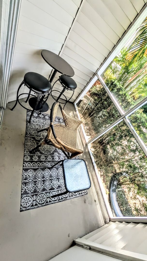 Building Photo - 850 S Tamiami Trl