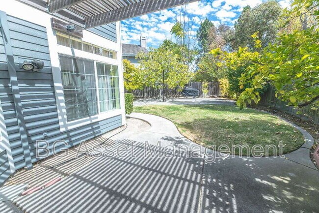 Building Photo - 176 Scotts Valley