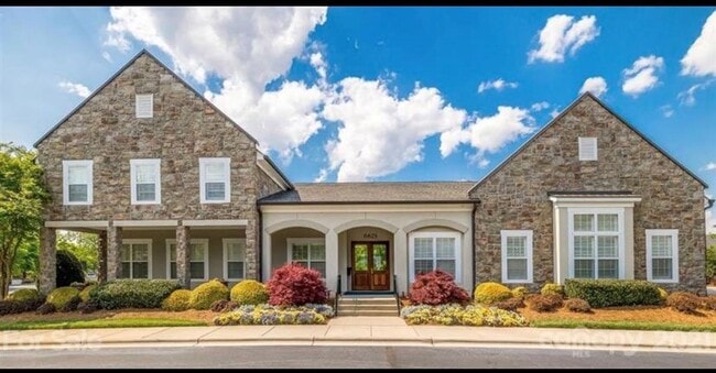 Building Photo - 6126 Trailwater Rd