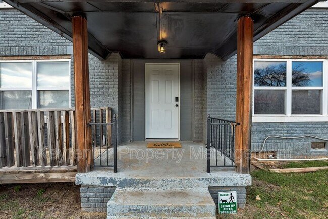 Building Photo - 2325 NW 12th St