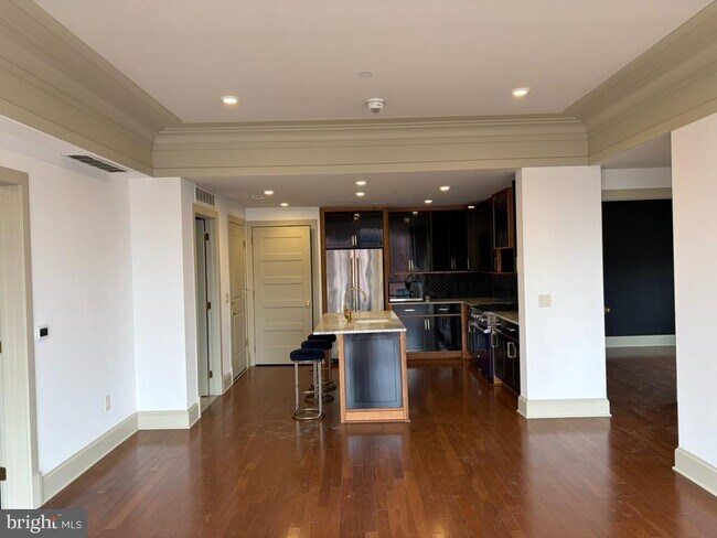 Building Photo - 1301 H St NE