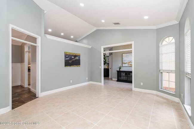 Building Photo - 3897 Peacock Dr