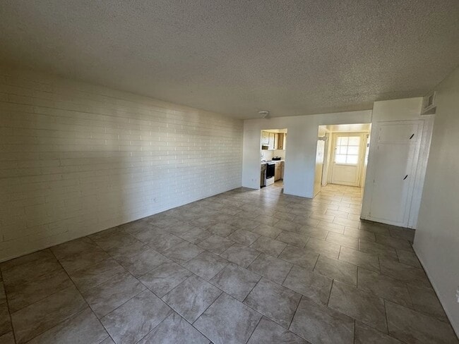 Building Photo - 7119 W Minnezona Ave