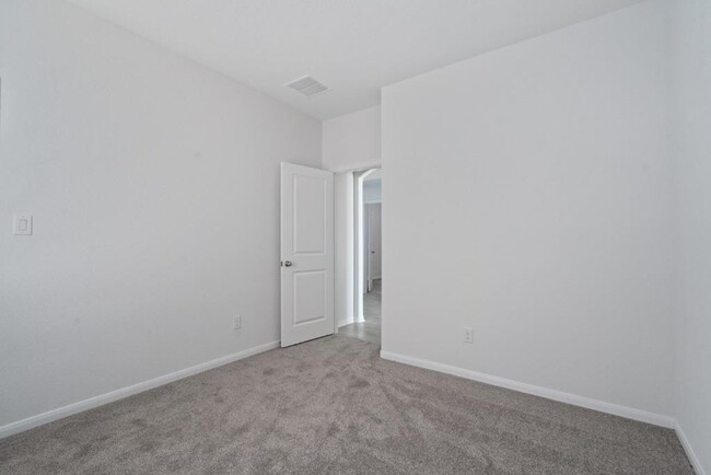 Building Photo - 829 Blue Oak Blvd