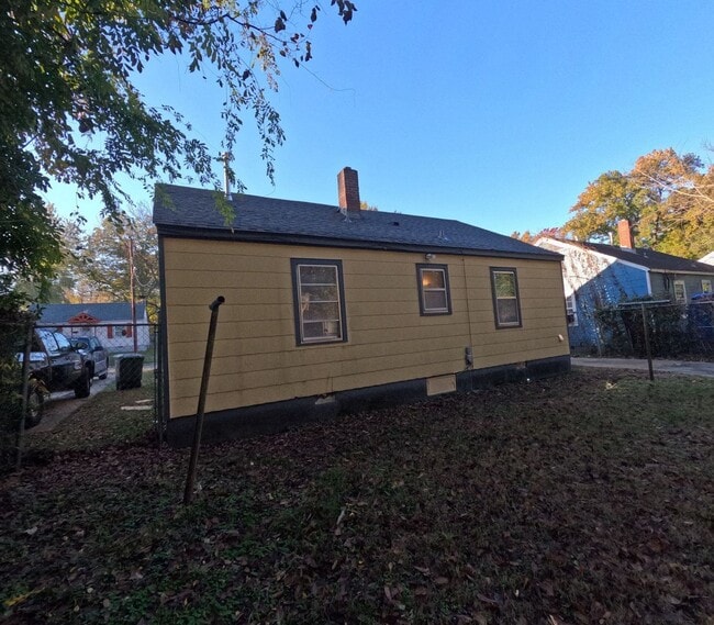 Building Photo - Cozy 2bed 1 bath