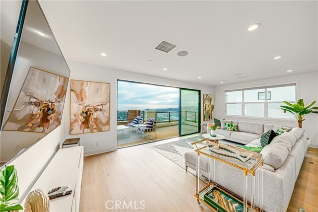 Building Photo - 26296 Paseo Sillin