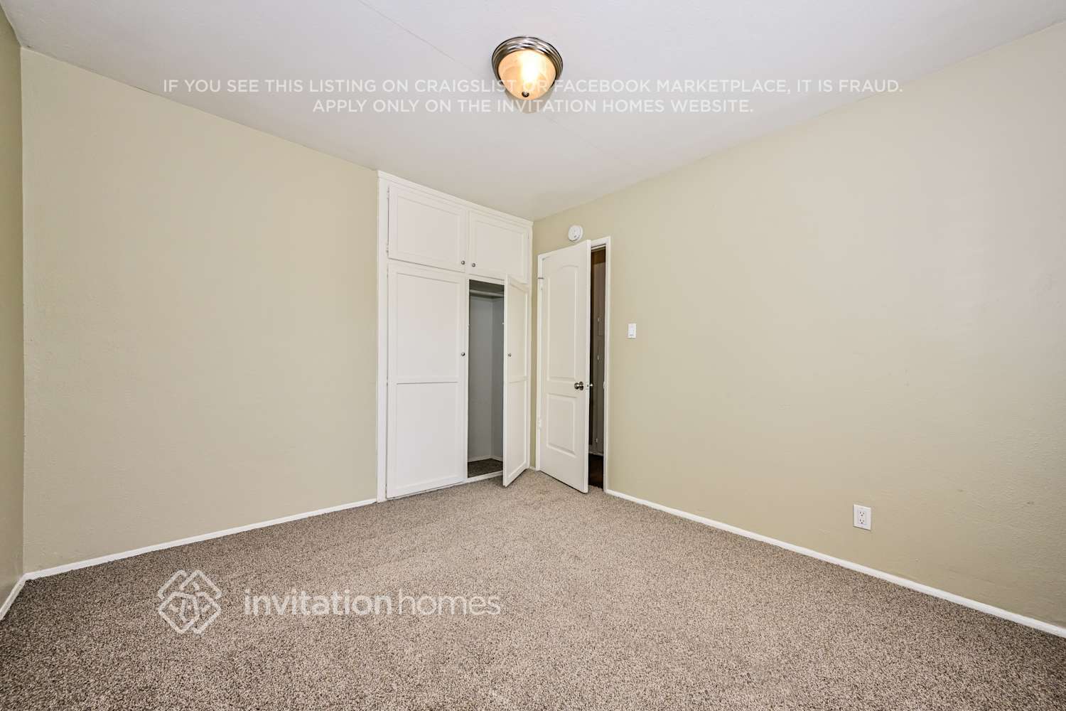 Building Photo - 212 E 185th St