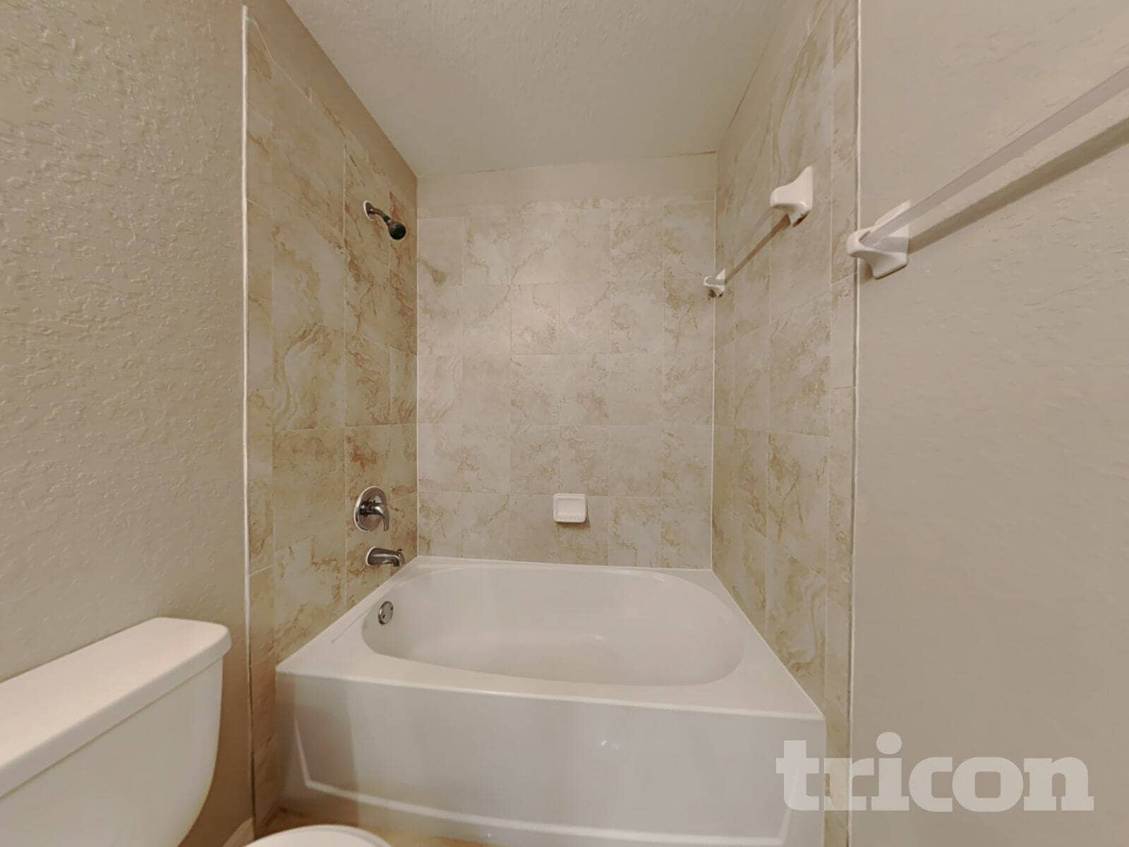 Building Photo - 1016 15th St NE