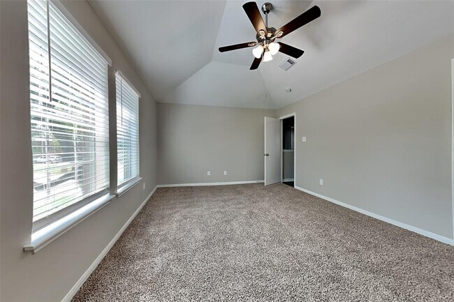 Building Photo - 25714 Oakridge Forest Ln